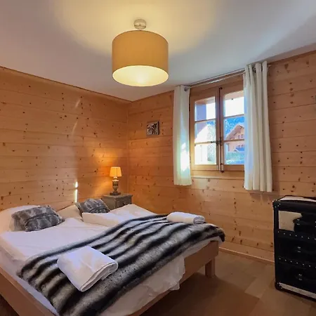 Canta Casalis By Villars Luxury Apartment